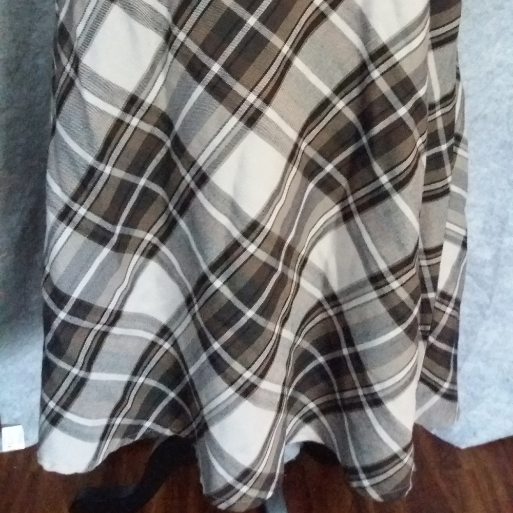 East 5th Skirt - Picture 4 of 9